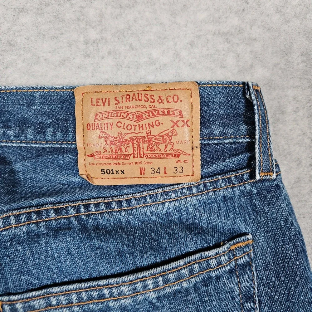 Vintage Levi's Men 34x33 Blue Denim Jeans 501xx Straight Button Fly (Fits 33x30)